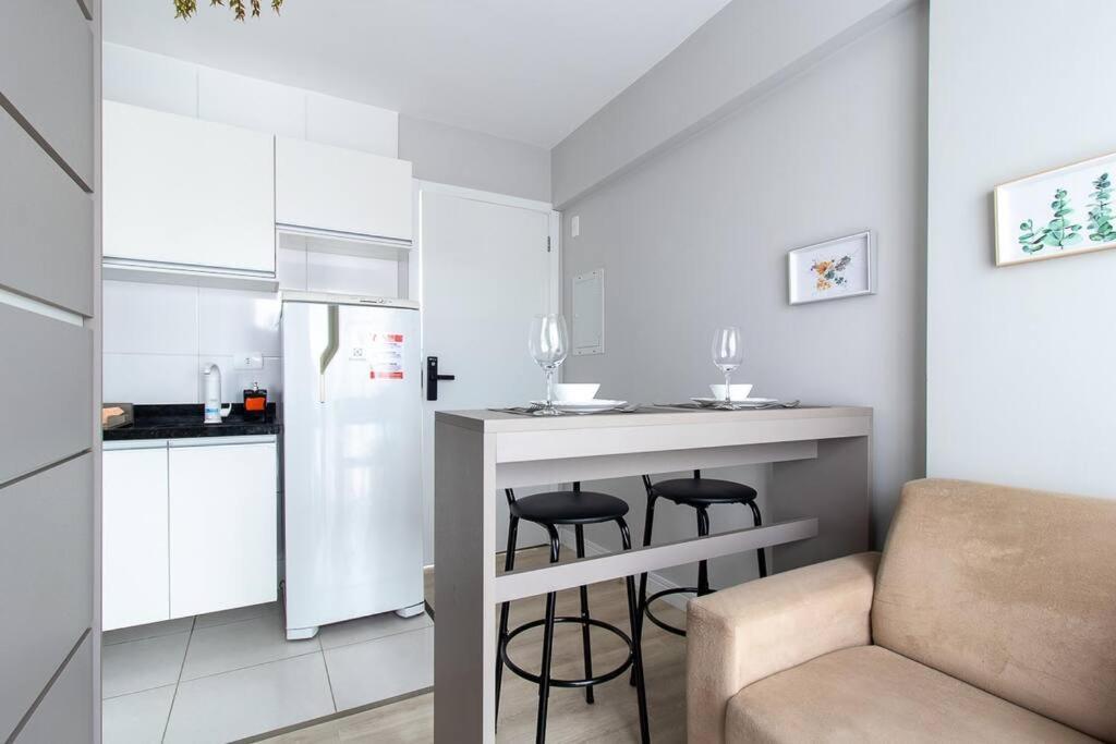 Apartamento No Coracao De Curitiba, Ao Lado Do Shopping