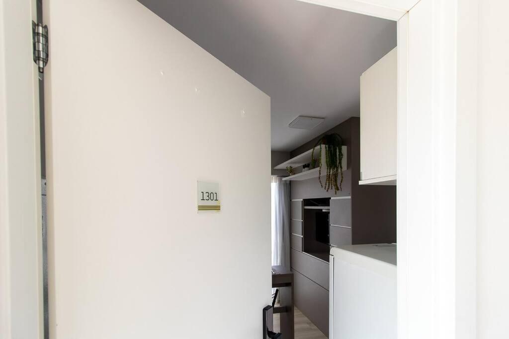 No Coracao De Curitiba, Ao Lado Do Shopping Apartamento *